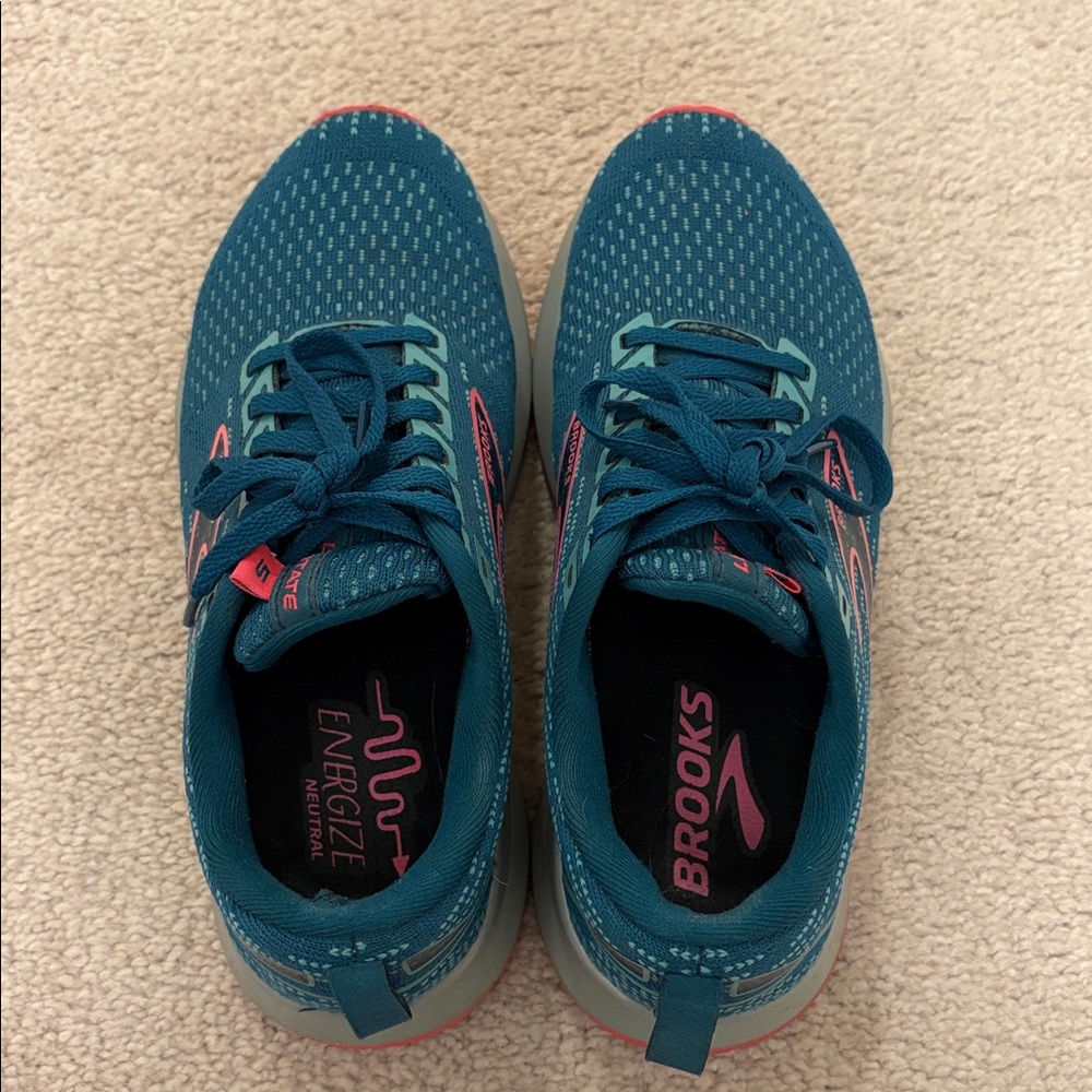 Brooks Levitate 5 Sneakers - Picture 4 of 8